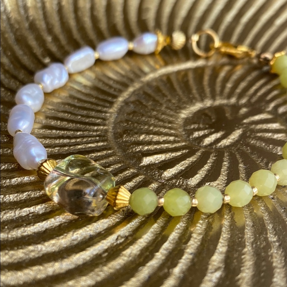Handmade Pearl and Jade Beaded Bracelet
